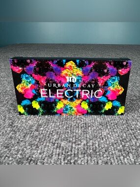Urban Decay ELECTRIC Eyeshadow Palette ~ Full Size Limited Edition NWOB